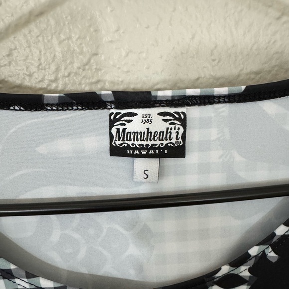 Manuheali’i Alana Dress - Picture 4 of 4